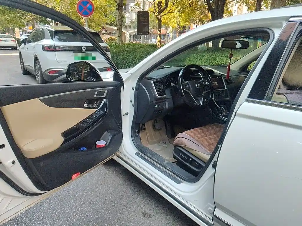 Honda Spirior — миниатюра 18