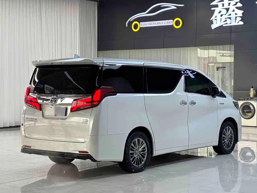 TOYOTA ELFA