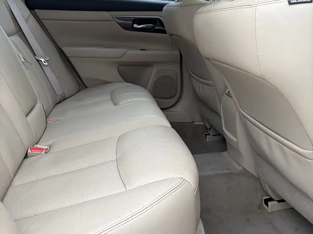 Nissan Teana — миниатюра 8