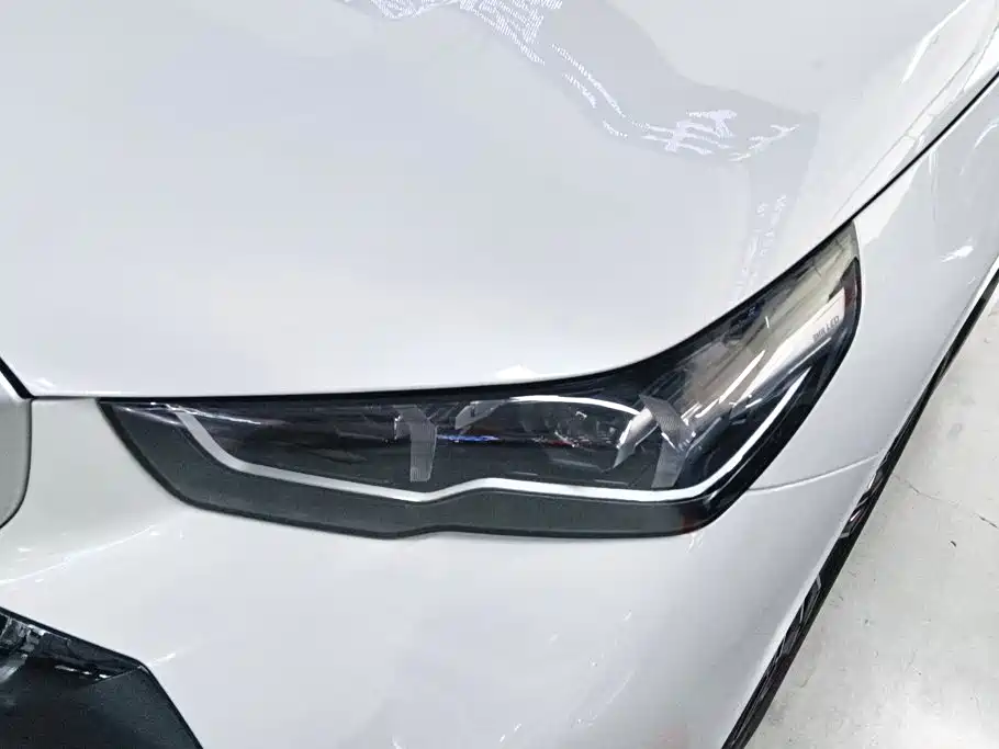 BMW 5 Series — миниатюра 5
