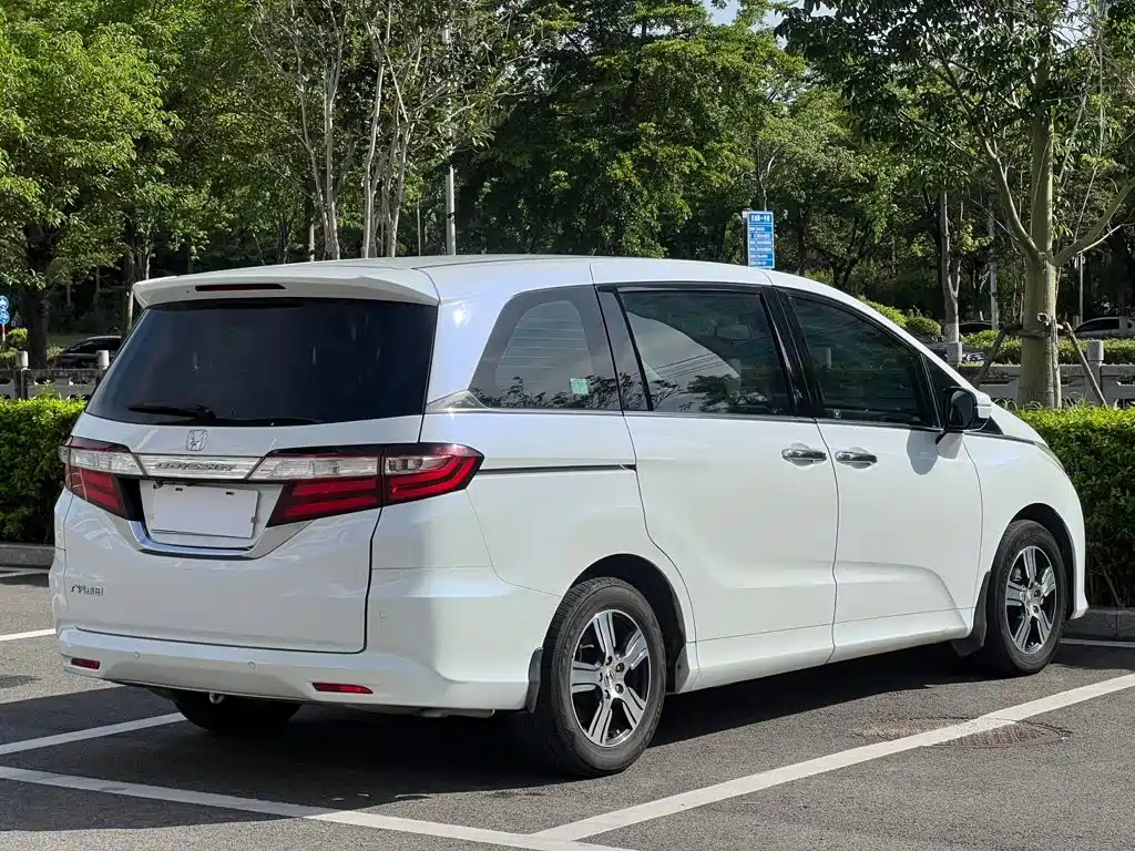 Honda Odyssey — миниатюра 4