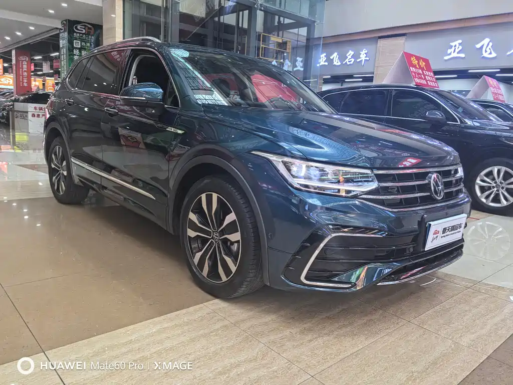 Volkswagen Tiguan L — миниатюра 4