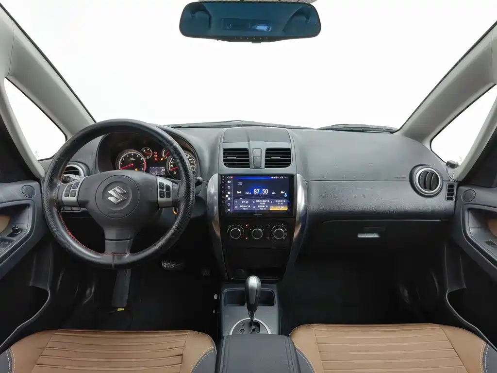 Suzuki SX4 2016 1.6L AT