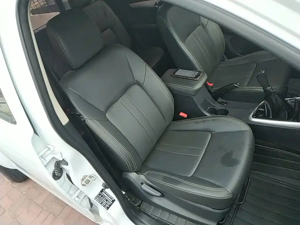 Isuzu RE-MAX Ruimai — миниатюра 25