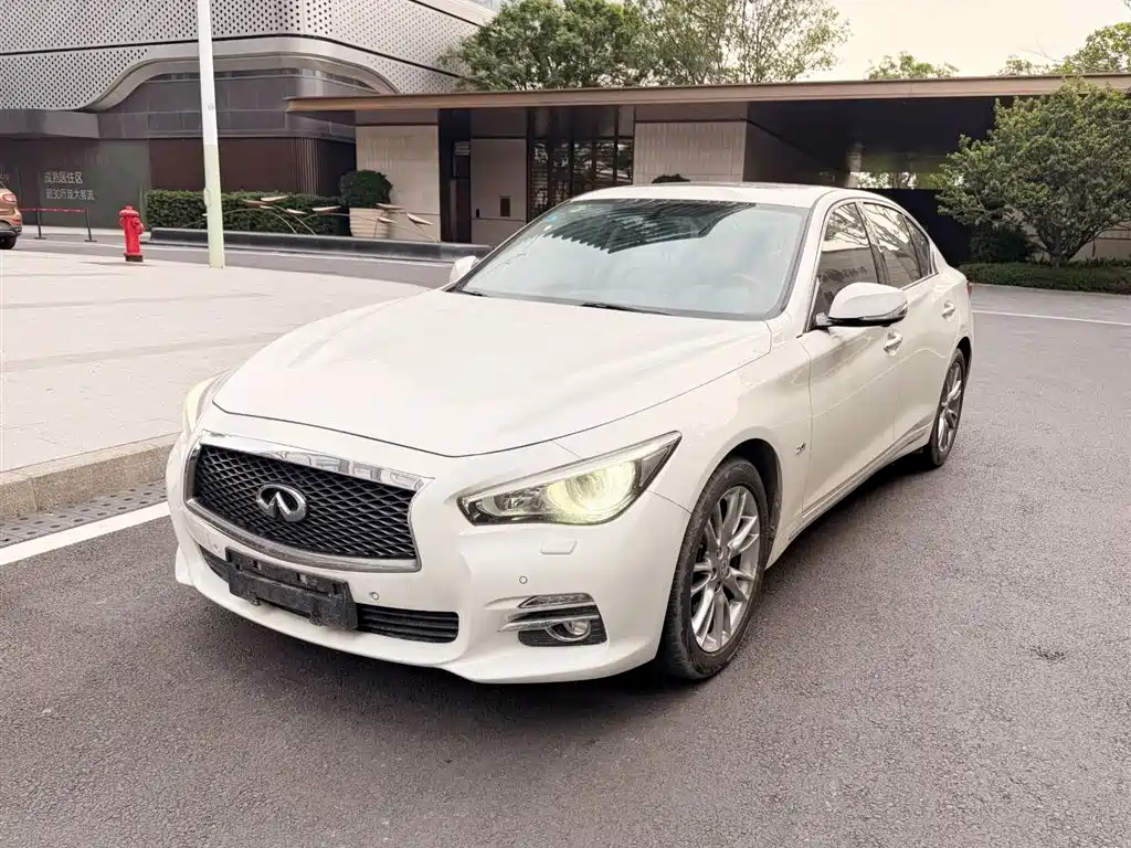 Infiniti Q50L 2016
