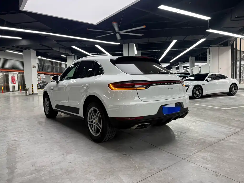 Porsche Macan — миниатюра 26