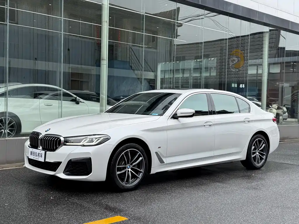BMW 5 Series 2022