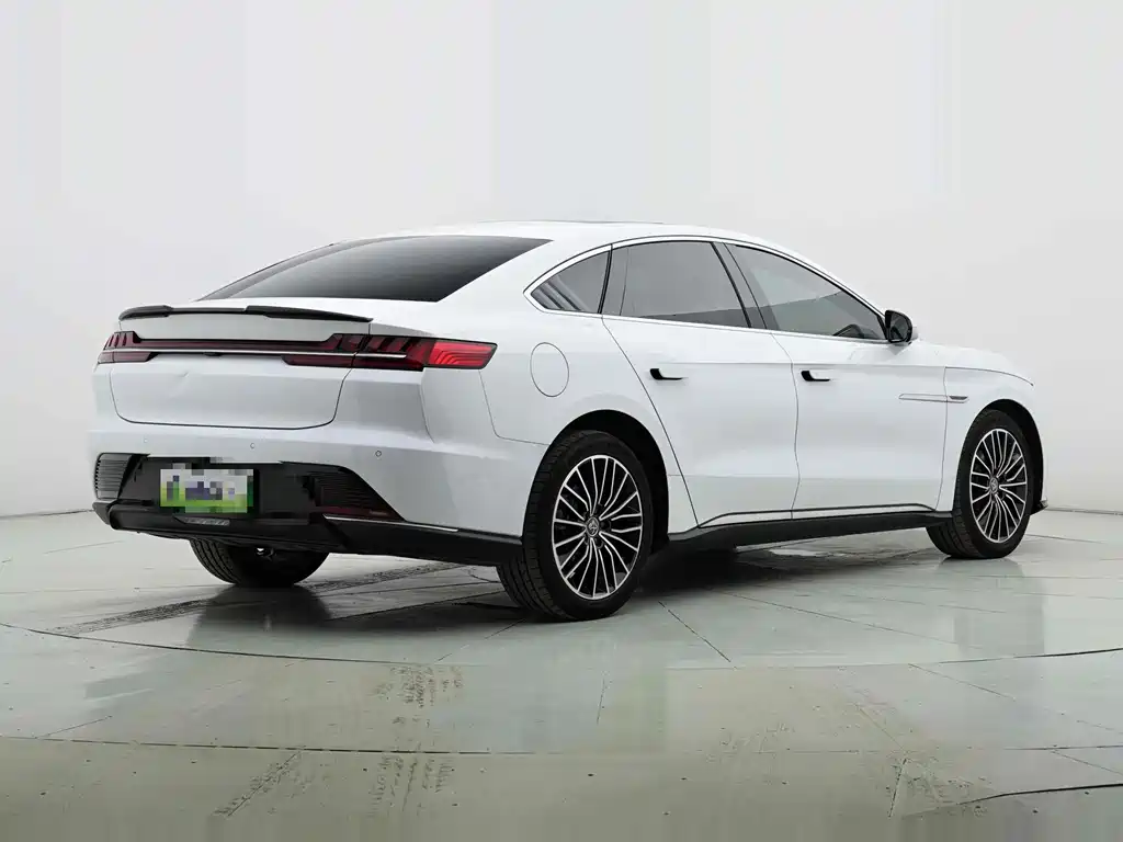 BYD Han — миниатюра 15