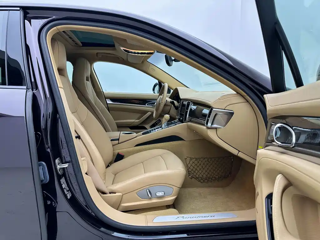 Porsche Panamera — миниатюра 18