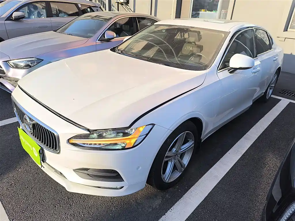 Volvo S90 2018