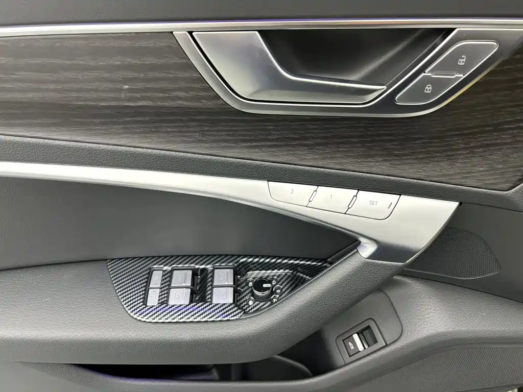 Audi A6L — миниатюра 15