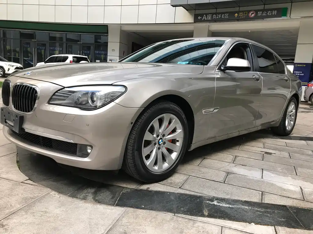 BMW 7 Series 7 2009 740Li Luxury