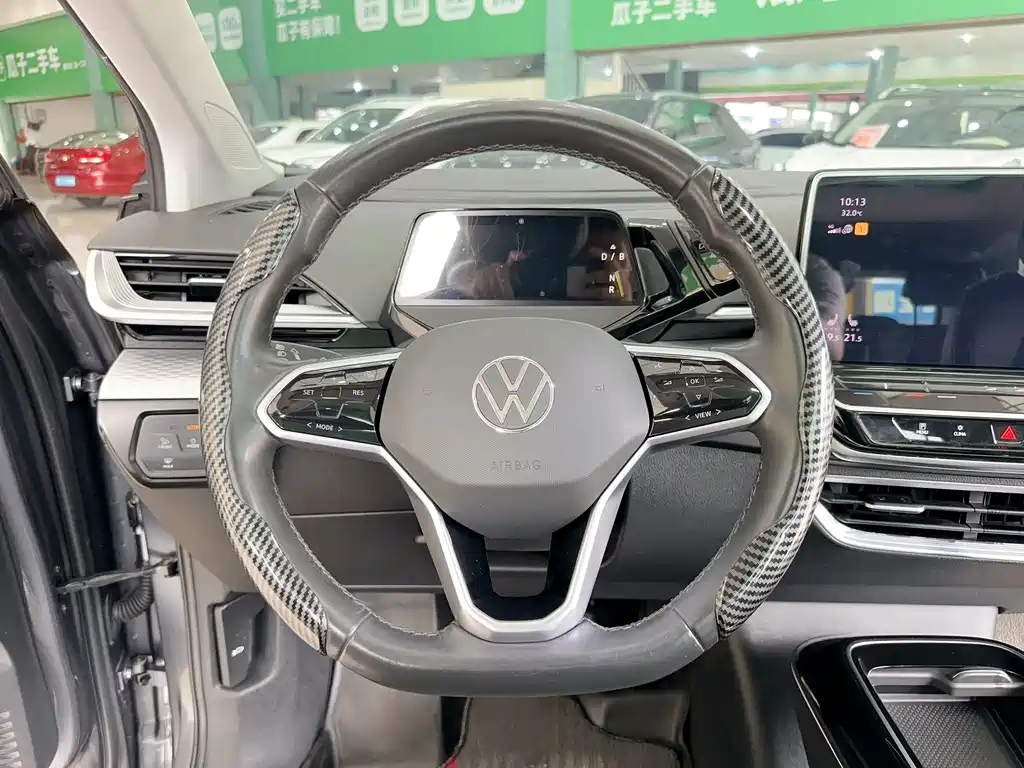 Volkswagen ID.6 X — миниатюра 18