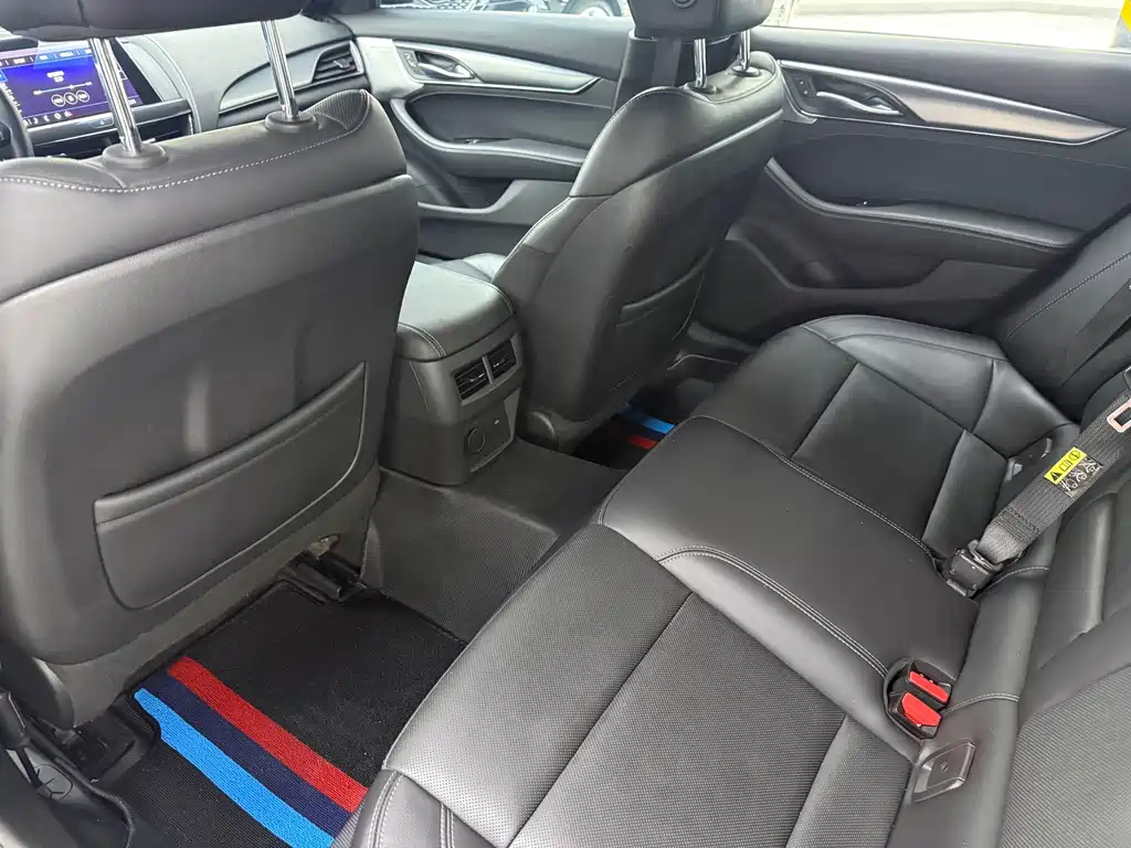 Cadillac CT5 — миниатюра 13