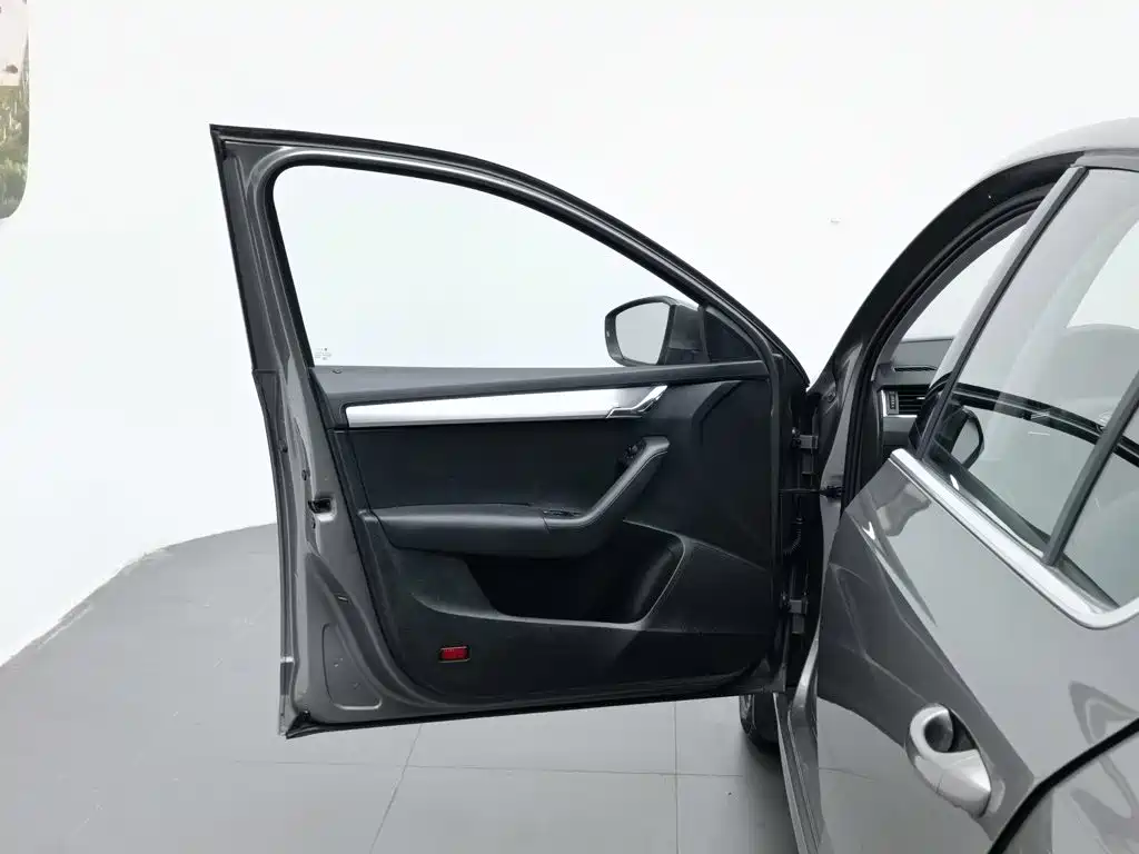 Skoda Octavia — миниатюра 8