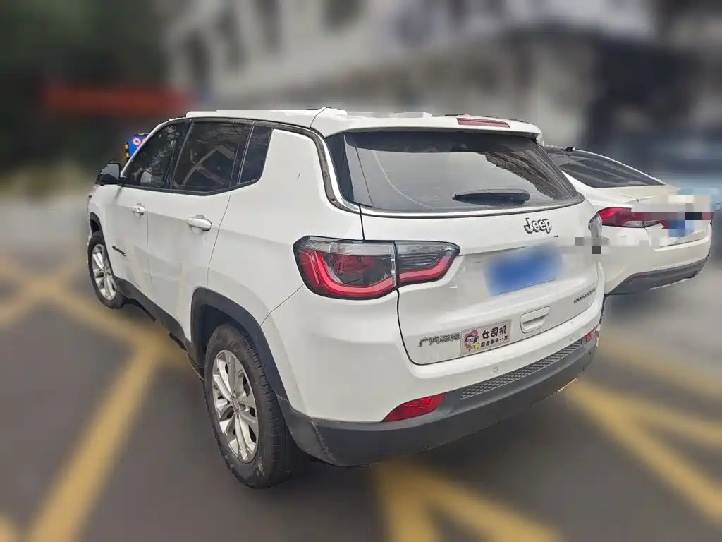 Jeep Compass — миниатюра 4