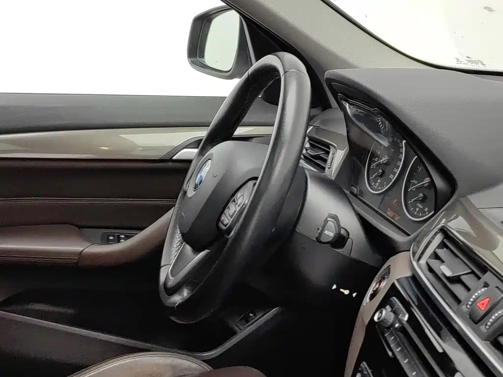 BMW X1 — миниатюра 22