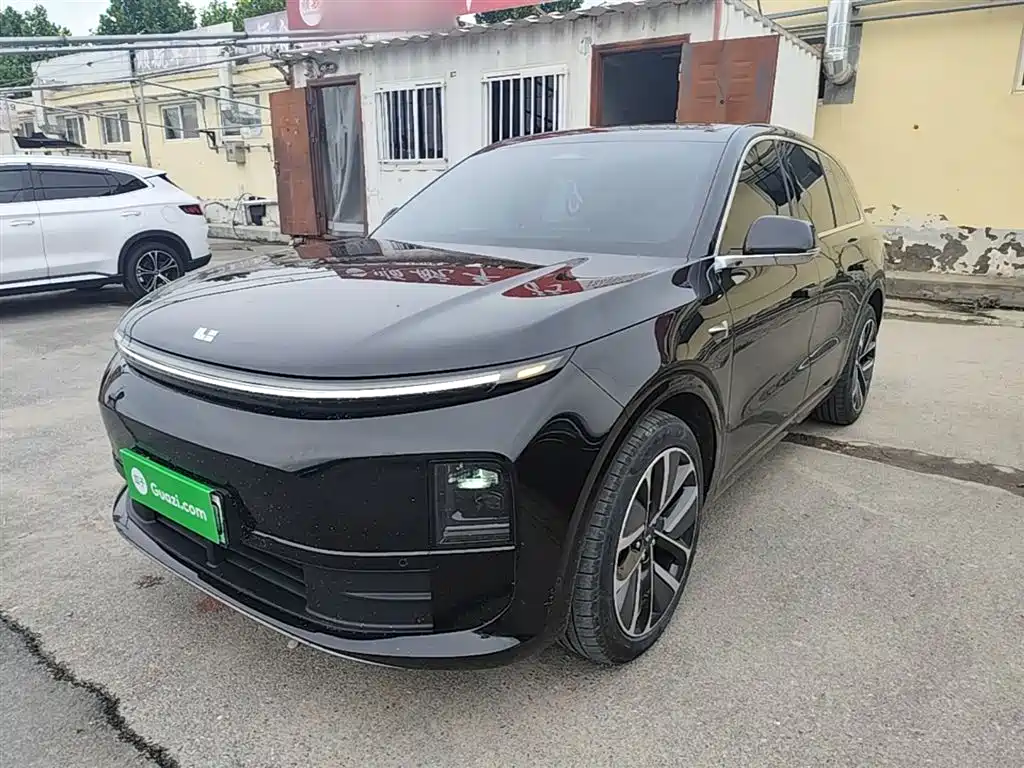 Li Auto Li L6 2025