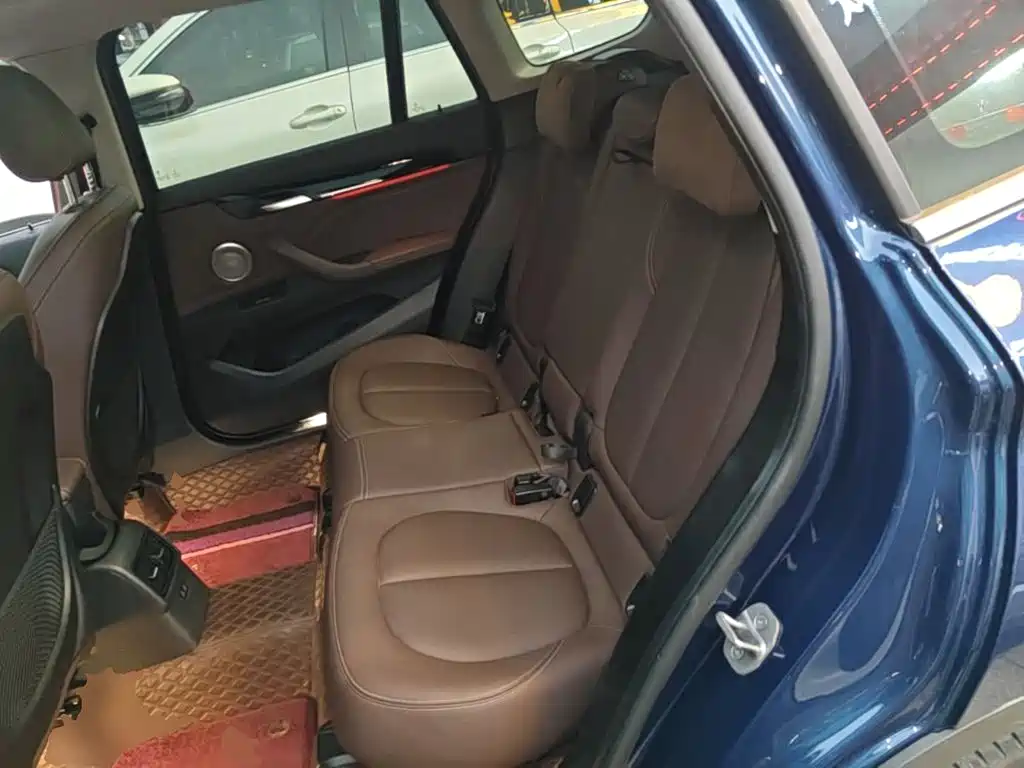 BMW X1 — миниатюра 17