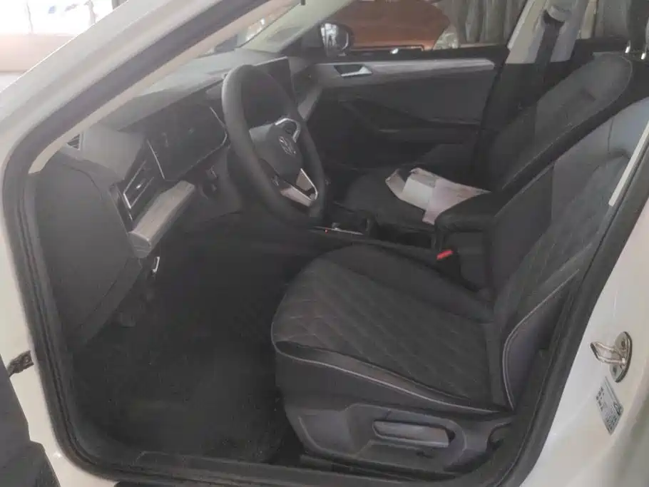 Volkswagen Sagitar — миниатюра 9