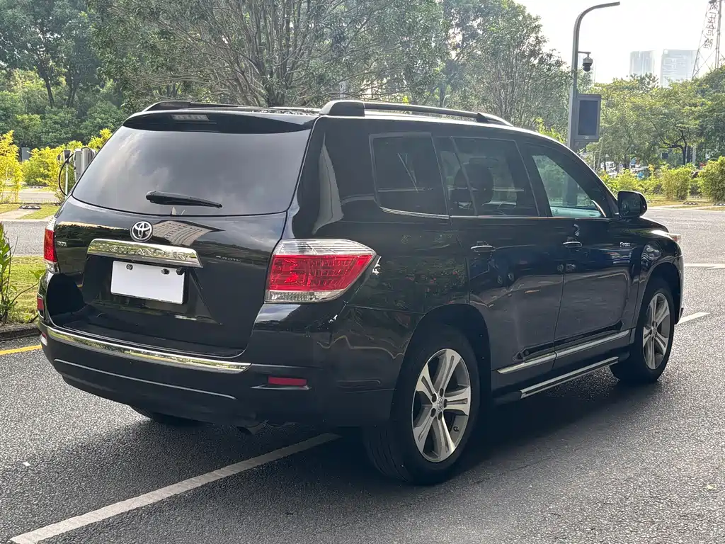Toyota Highlander — миниатюра 11