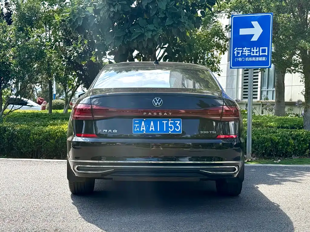 Volkswagen Passat 2022 330TSI Elite