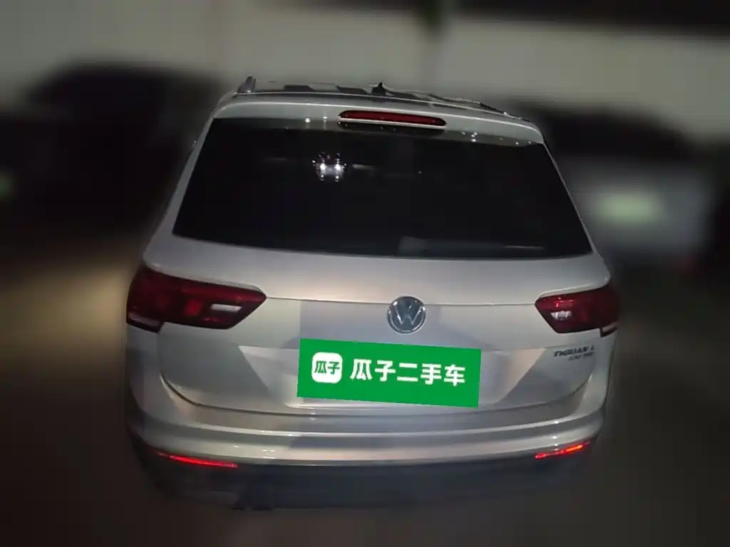 Volkswagen Tiguan L — миниатюра 8