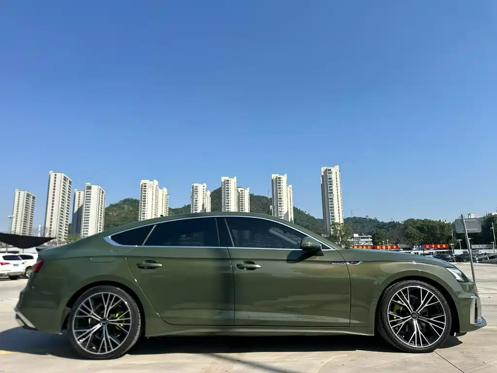 Audi A5 (Import) — миниатюра 8