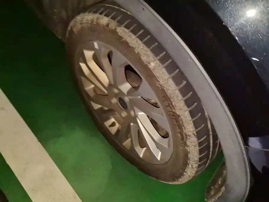 Ford Equator — миниатюра 6