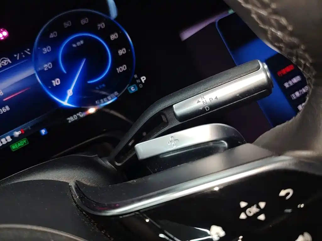 Mercedes-Benz EQS — миниатюра 10