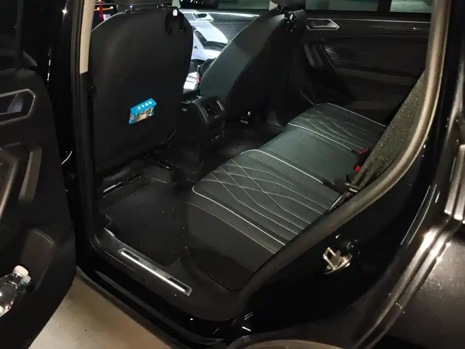 Volkswagen Tiguan L — миниатюра 11
