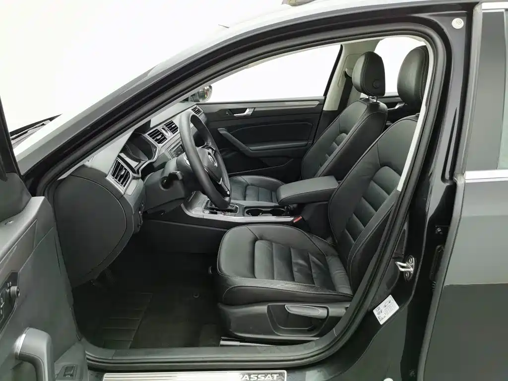 Volkswagen Passat — миниатюра 9