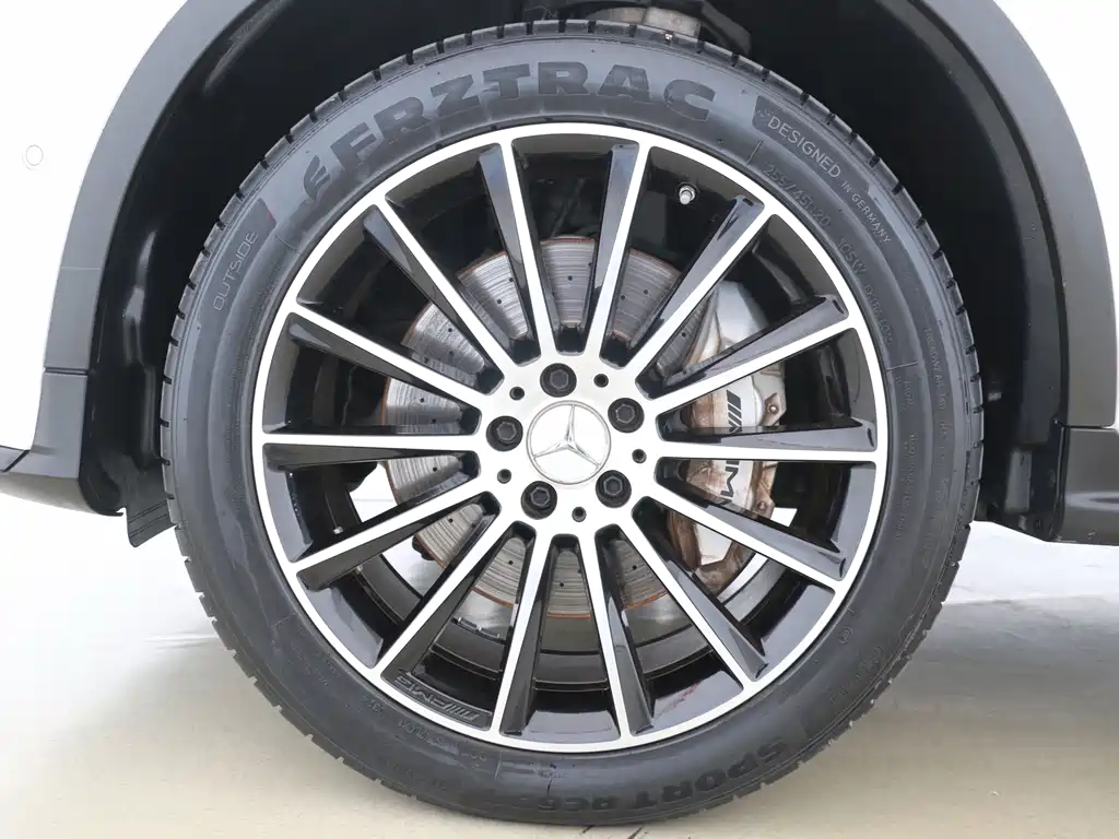 Mercedes-Benz GLC Coupe AMG — миниатюра 11