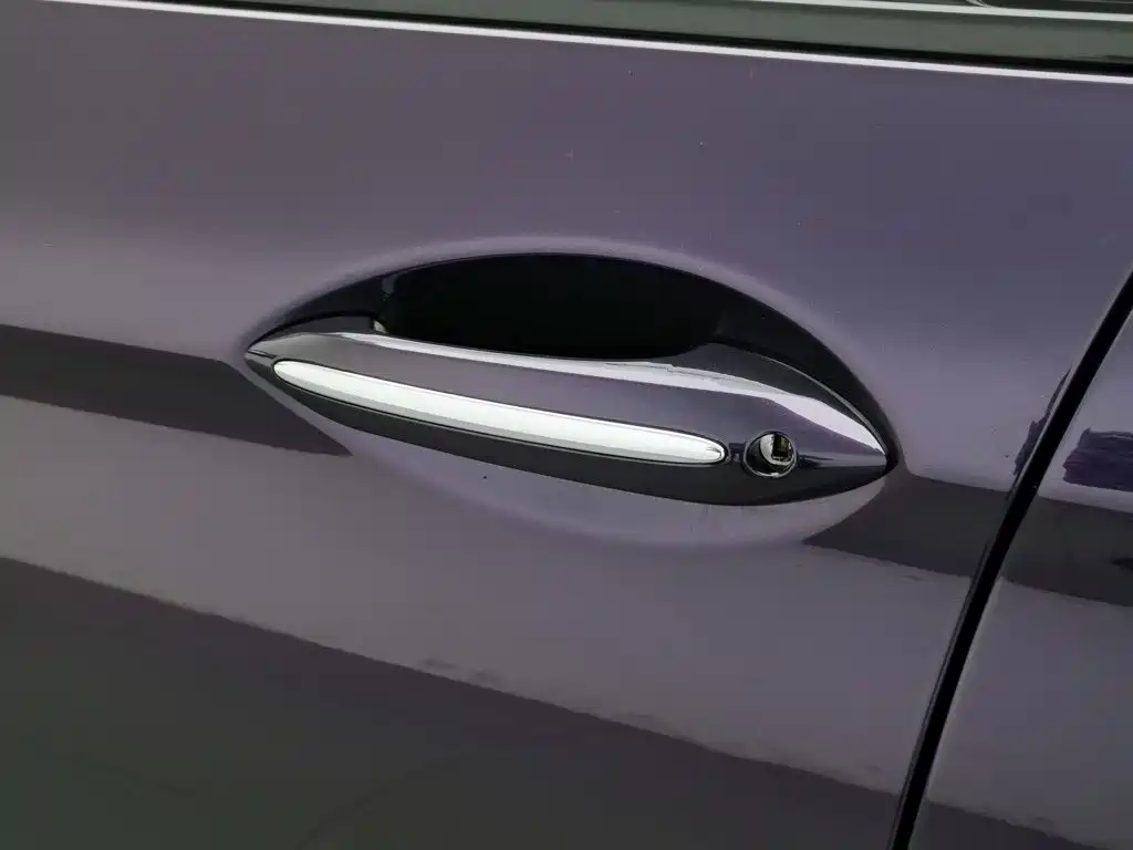 BMW M5 — миниатюра 18