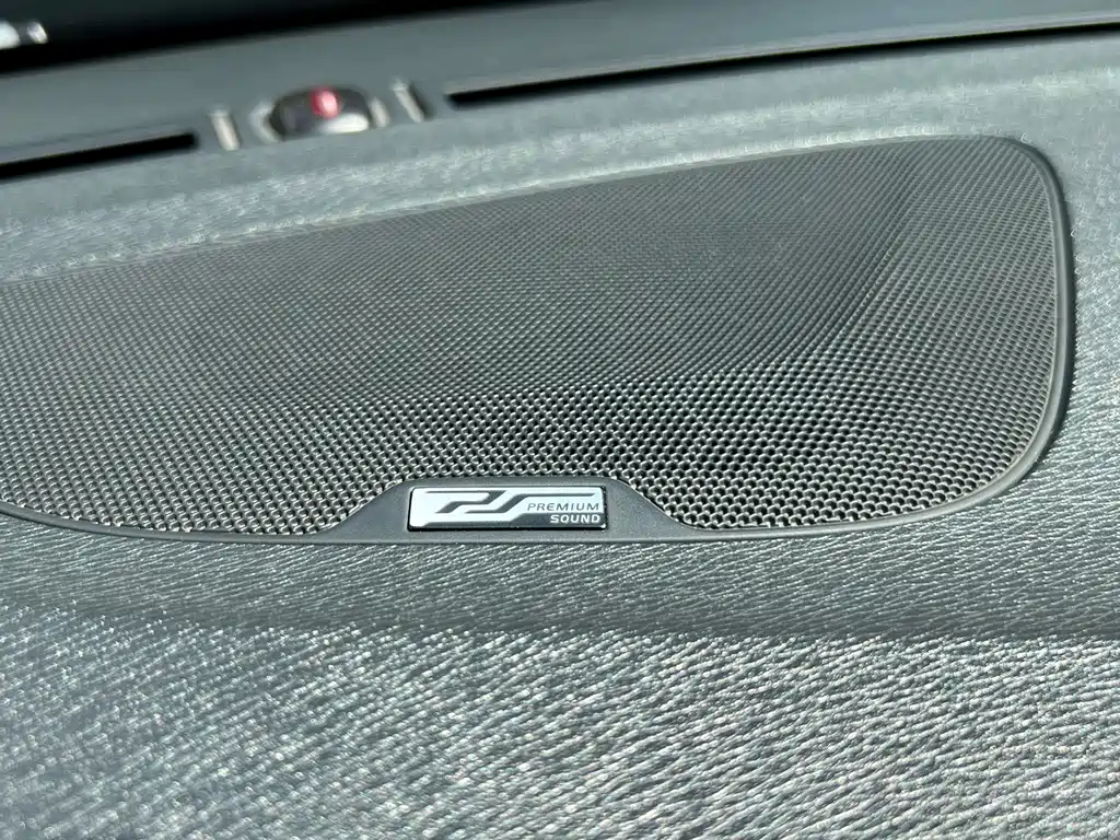 Volvo S60 (Import) — миниатюра 16