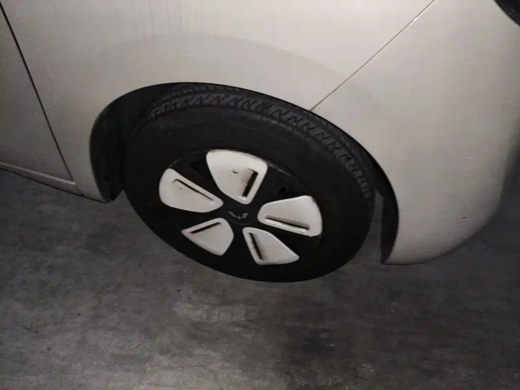 Wuling MINIEV — миниатюра 25