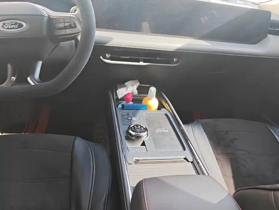 Ford Mondeo — миниатюра 16