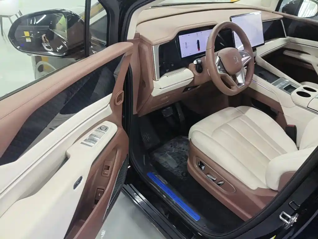 BYD Xia — миниатюра 16