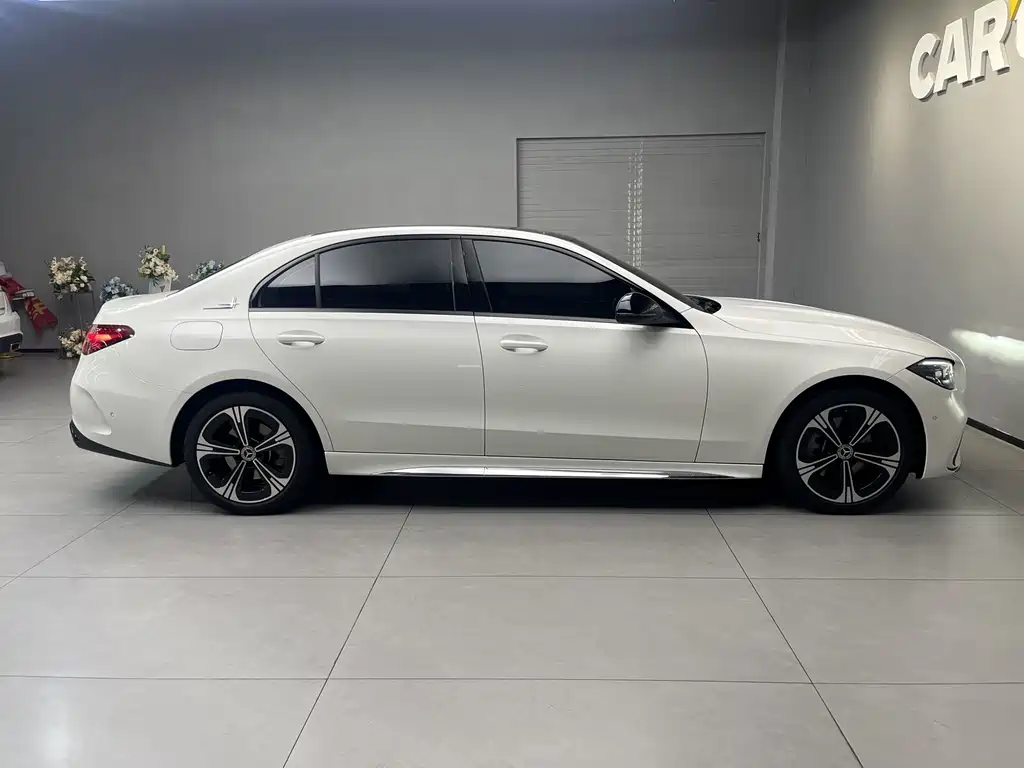 Mercedes-Benz C-Class — миниатюра 29