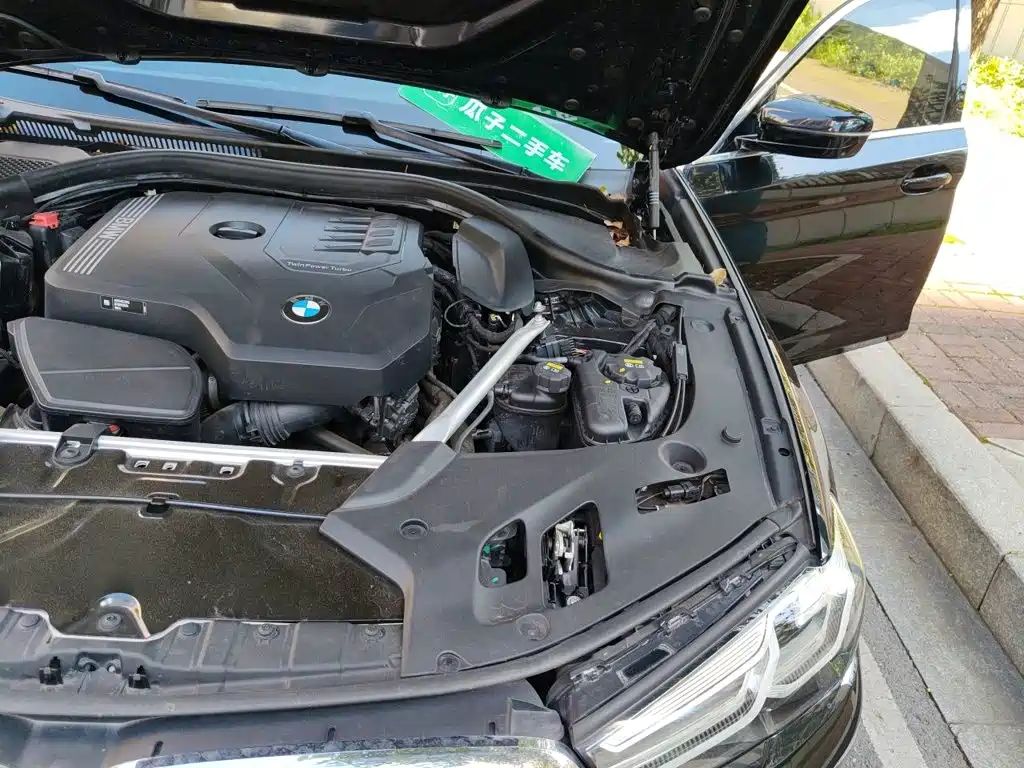 BMW 5 Series — миниатюра 22