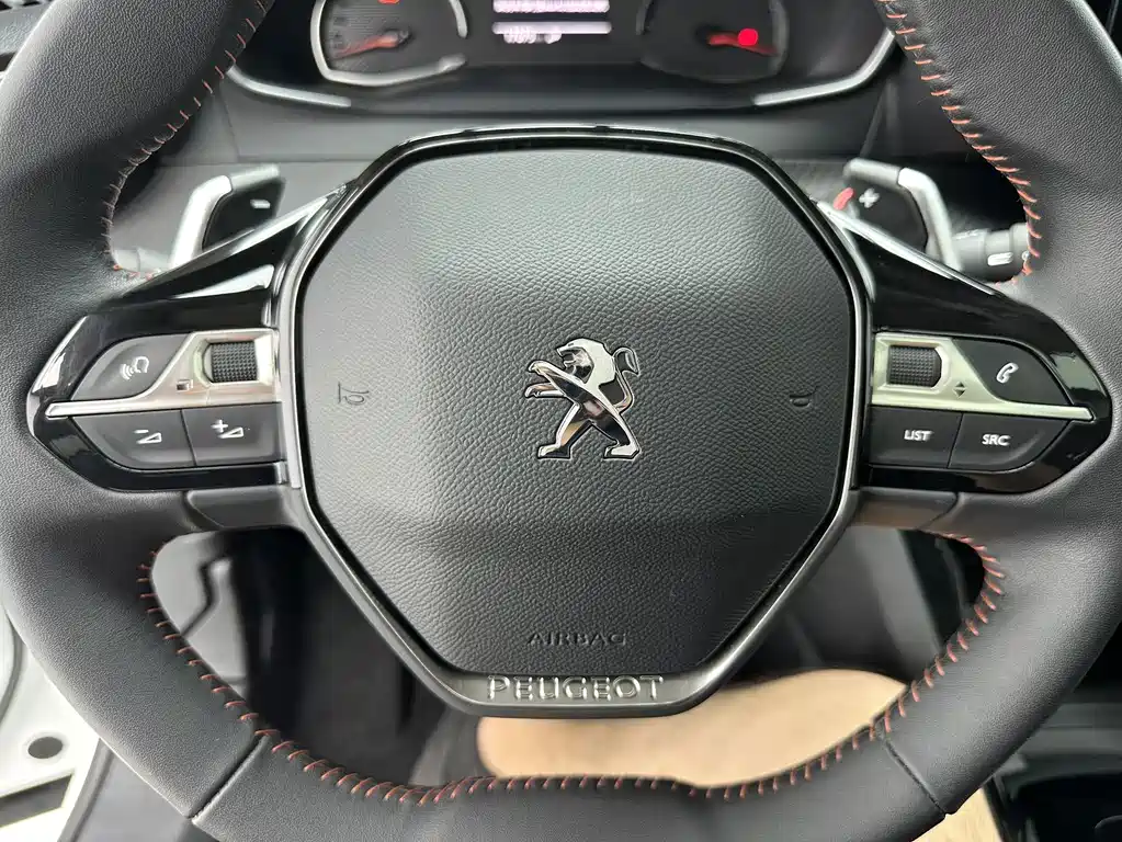 Peugeot 2008 — миниатюра 15