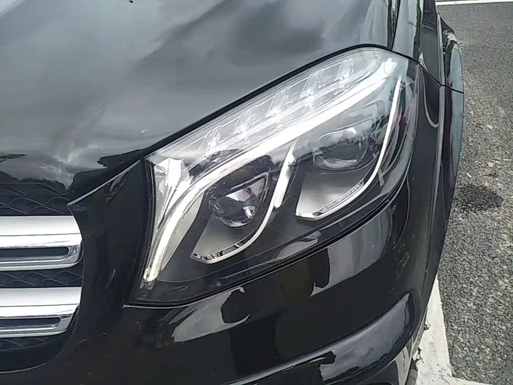Mercedes-Benz GLS — миниатюра 24