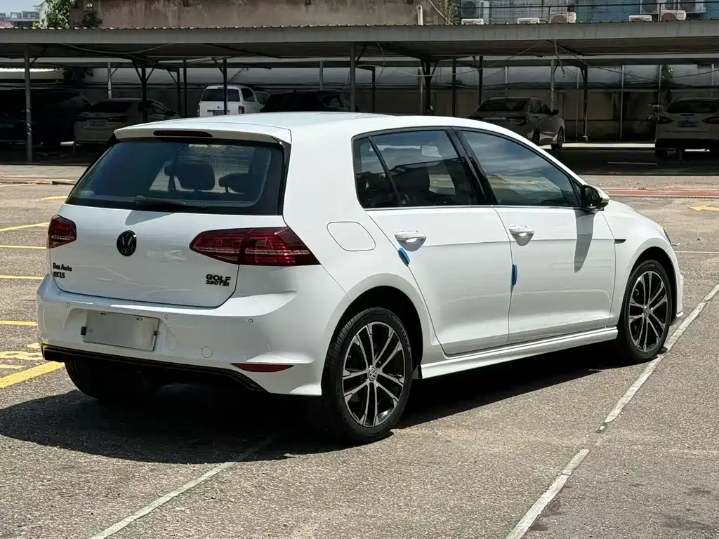 Volkswagen Golf 2017 280TSI AT R-Line