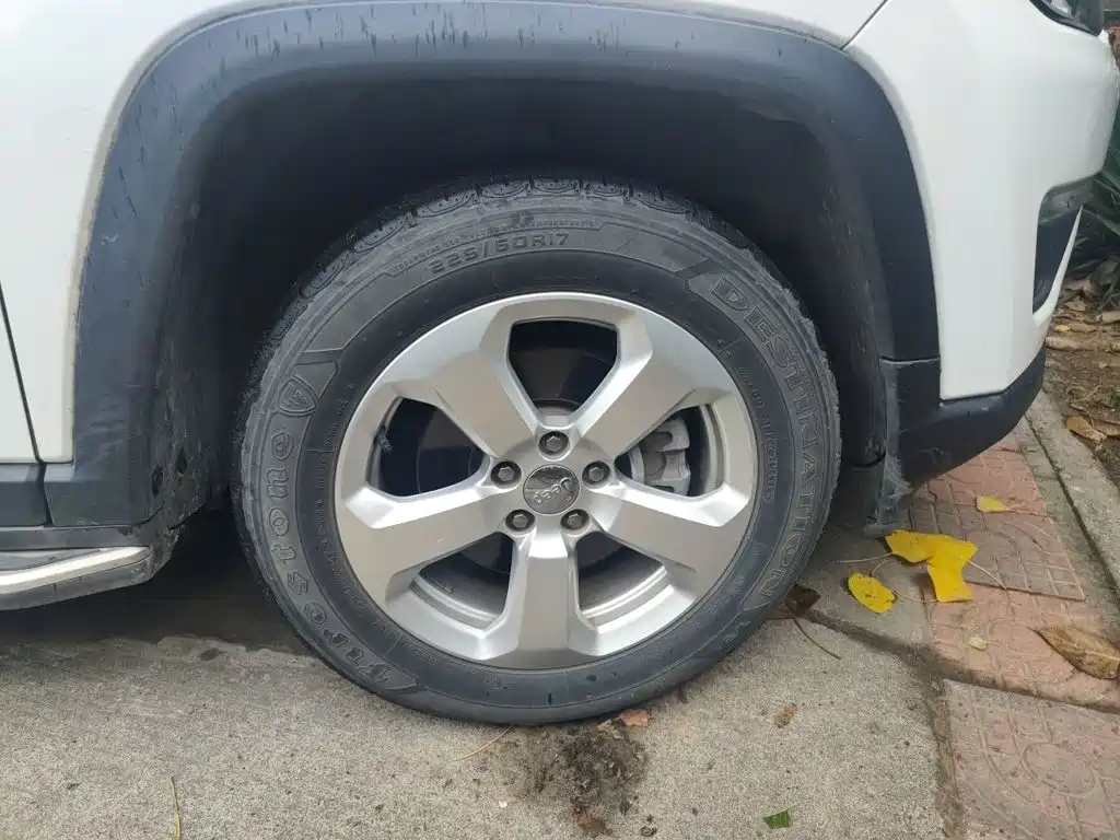 Jeep Compass — миниатюра 24