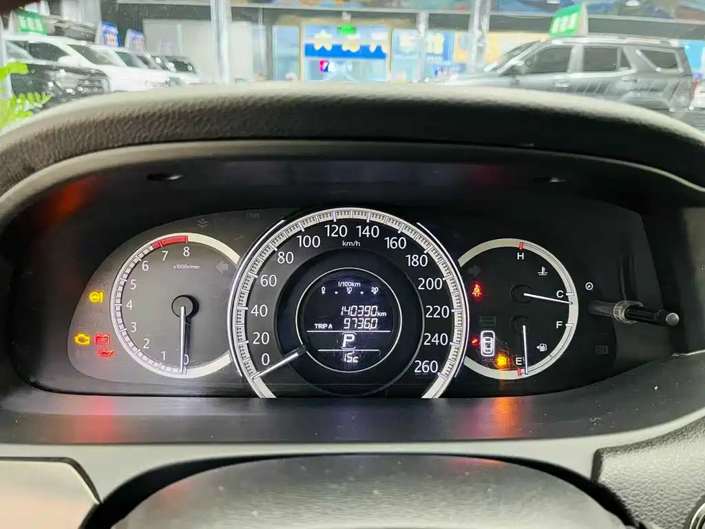 Honda Accord — миниатюра 13