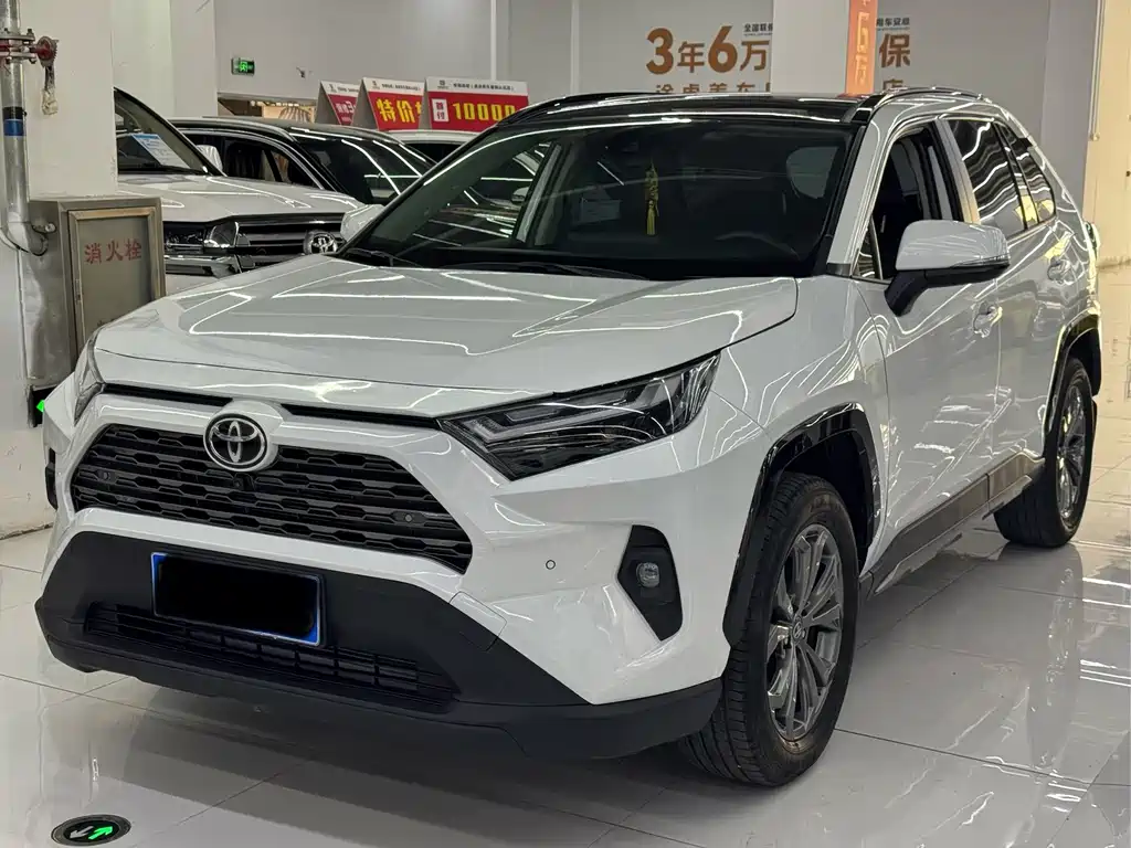 Toyota RAV4 — миниатюра 3