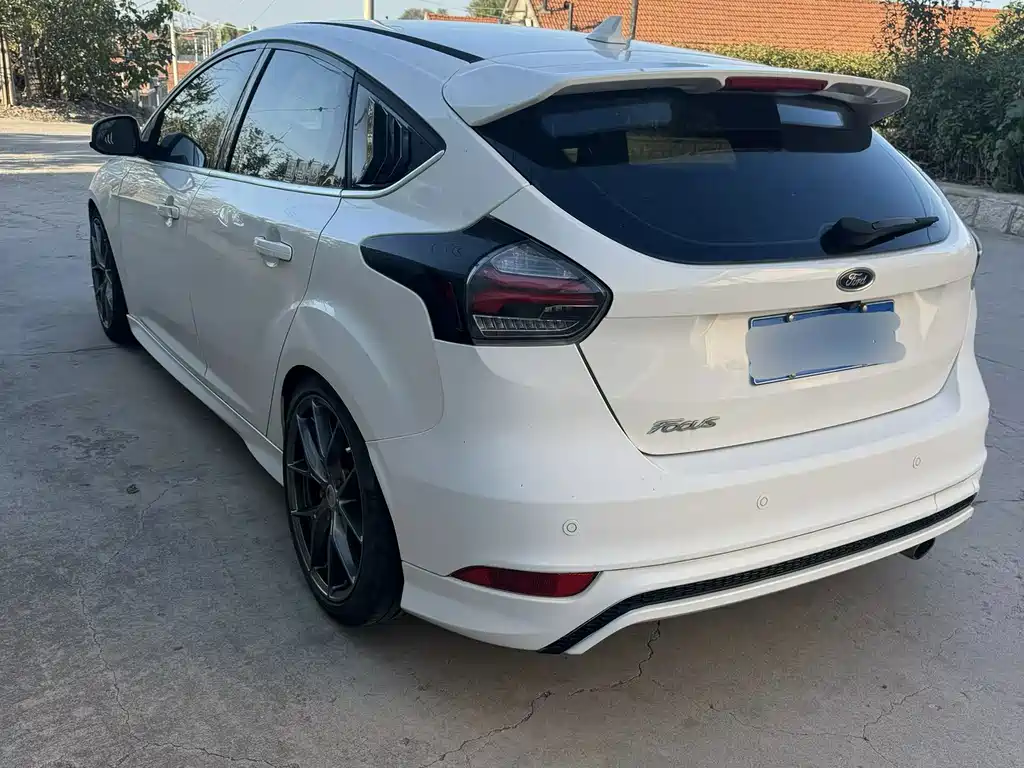 Ford Focus — миниатюра 5