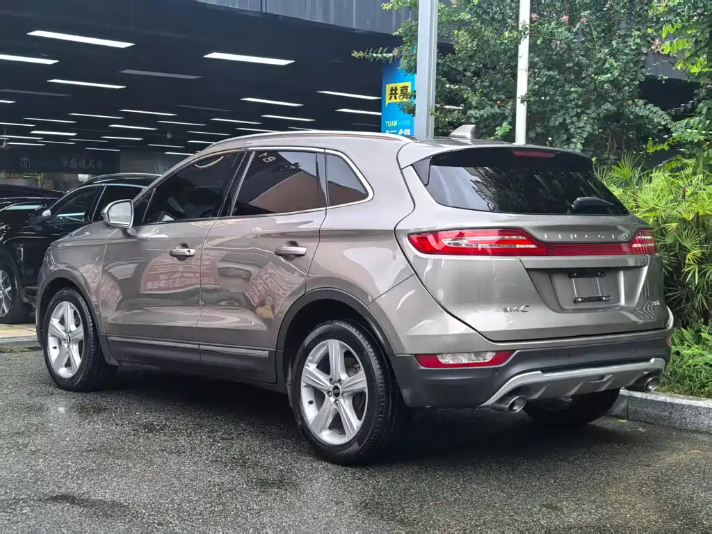 Lincoln MKC — миниатюра 3