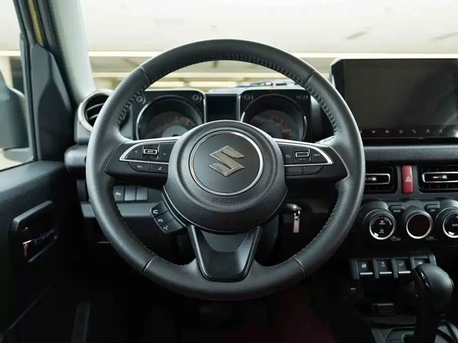 Suzuki Jimny — миниатюра 15