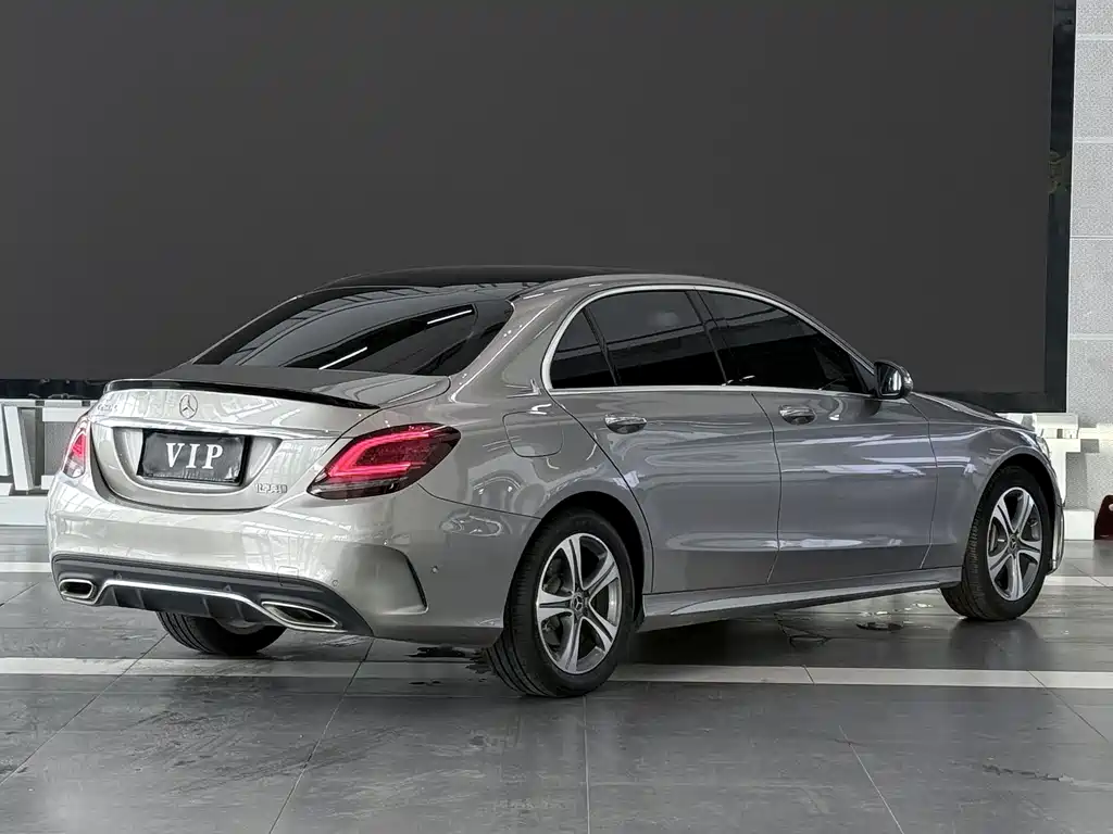 Mercedes-Benz C-Class — миниатюра 5